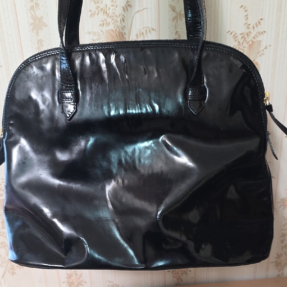 Bally Vintage Black Leather Shoulder Bag with Glossy Finish - Picture 3 of 8